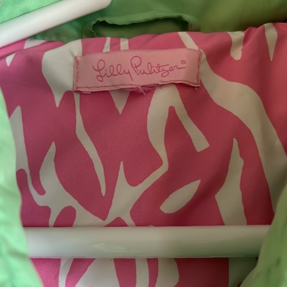 Green Lilly Pulitzer puffer vest - Picture 3 of 5